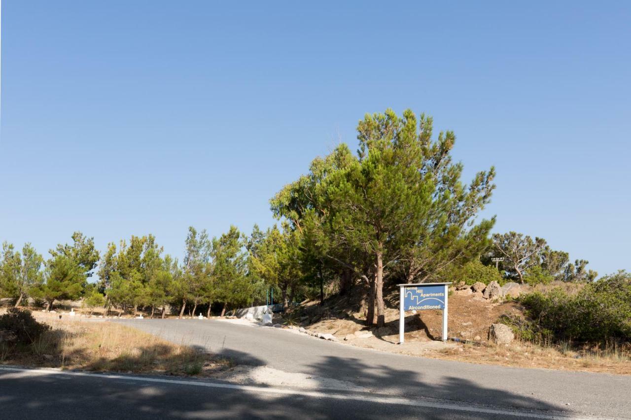 Ferma Hill Apartments Bagian luar foto