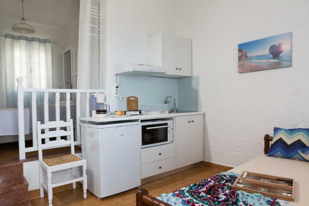 Ferma Hill Apartments Bagian luar foto